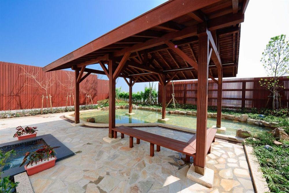 エバーグリーン リゾート ホテル ジャオシー 礁渓郷 エクステリア 写真 A traditional onsen