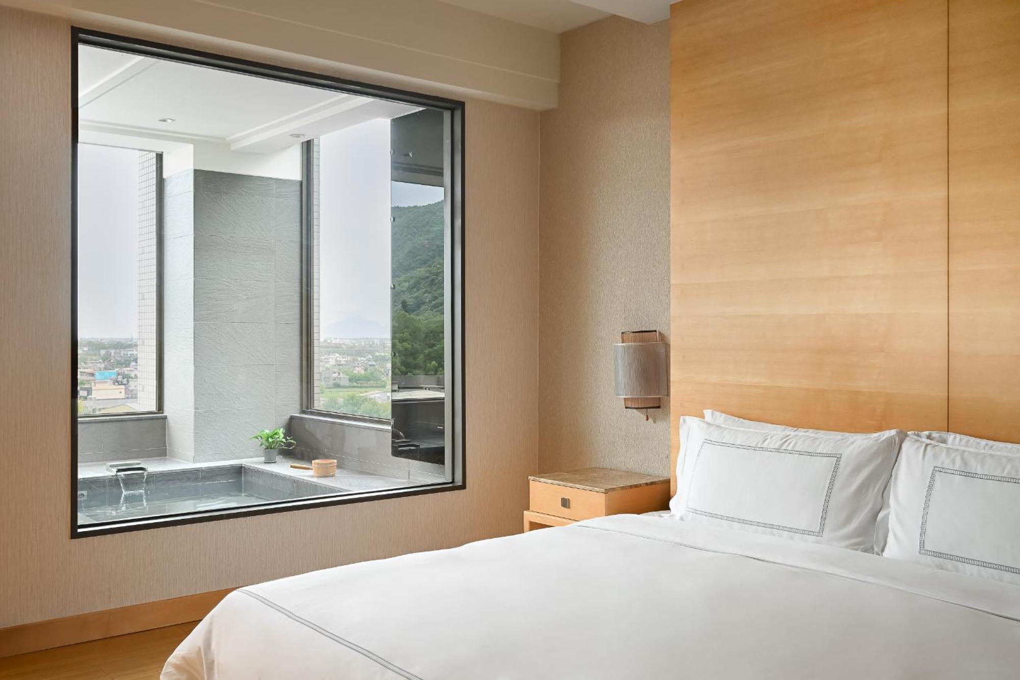 エバーグリーン リゾート ホテル ジャオシー 礁渓郷 エクステリア 写真 A room at the hotel