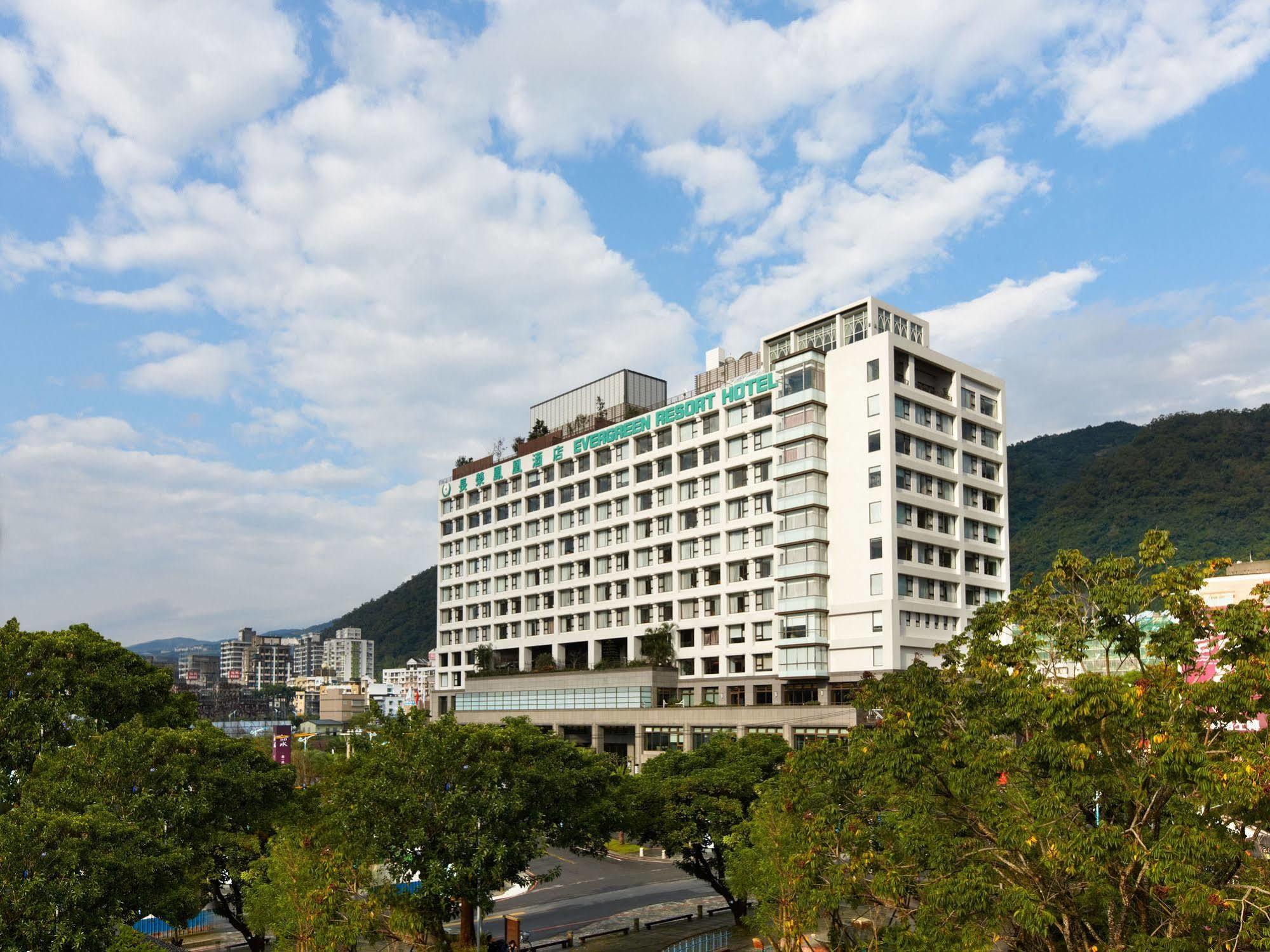 エバーグリーン リゾート ホテル ジャオシー 礁渓郷 エクステリア 写真 National Yang-ming University